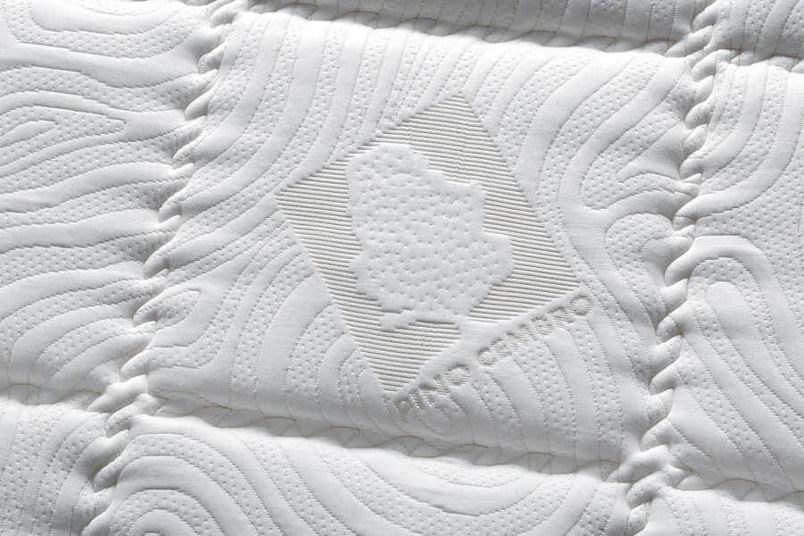 Swiss Pine mattress protector details