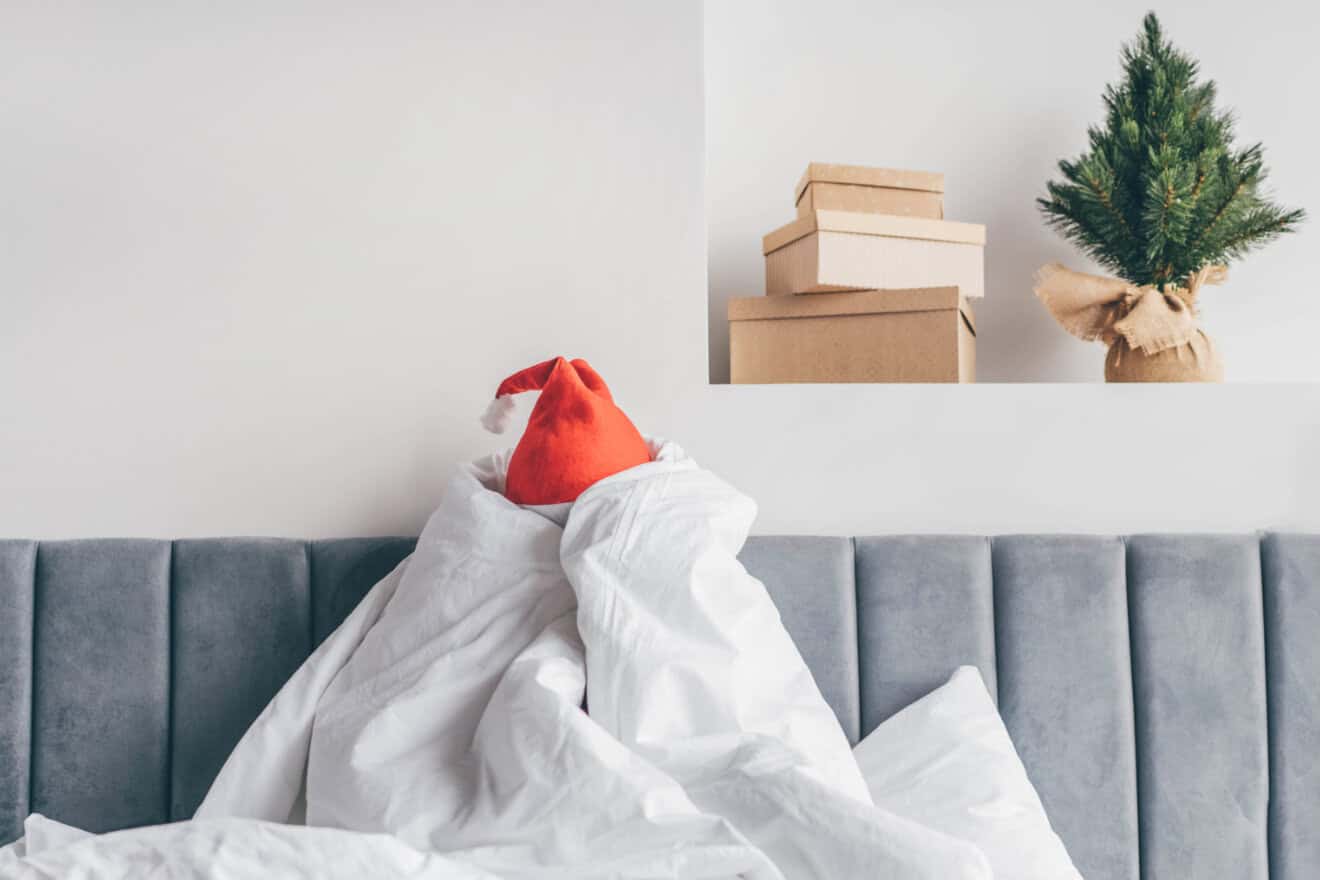 Is Christmas stress affecting your sleep? Here are 6 tips to treat yourself to sweet dreams!