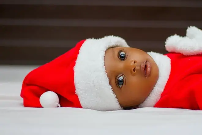 5 tips to help your child sleep well during the holidays!